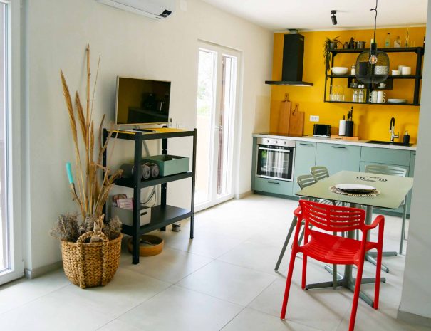 croatia-apartment1-kitchen-01