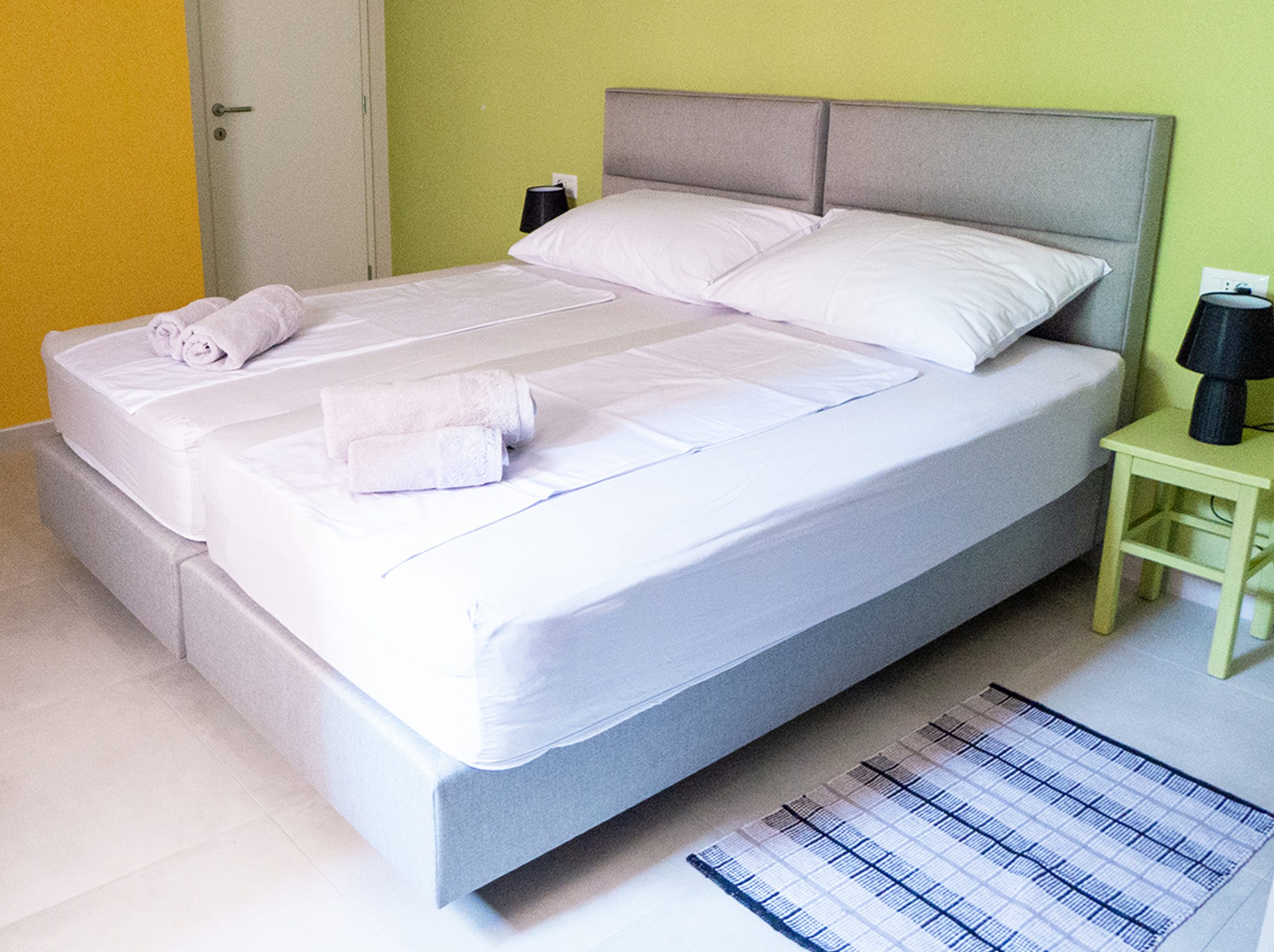 croatia-apartment2-bedroom-01