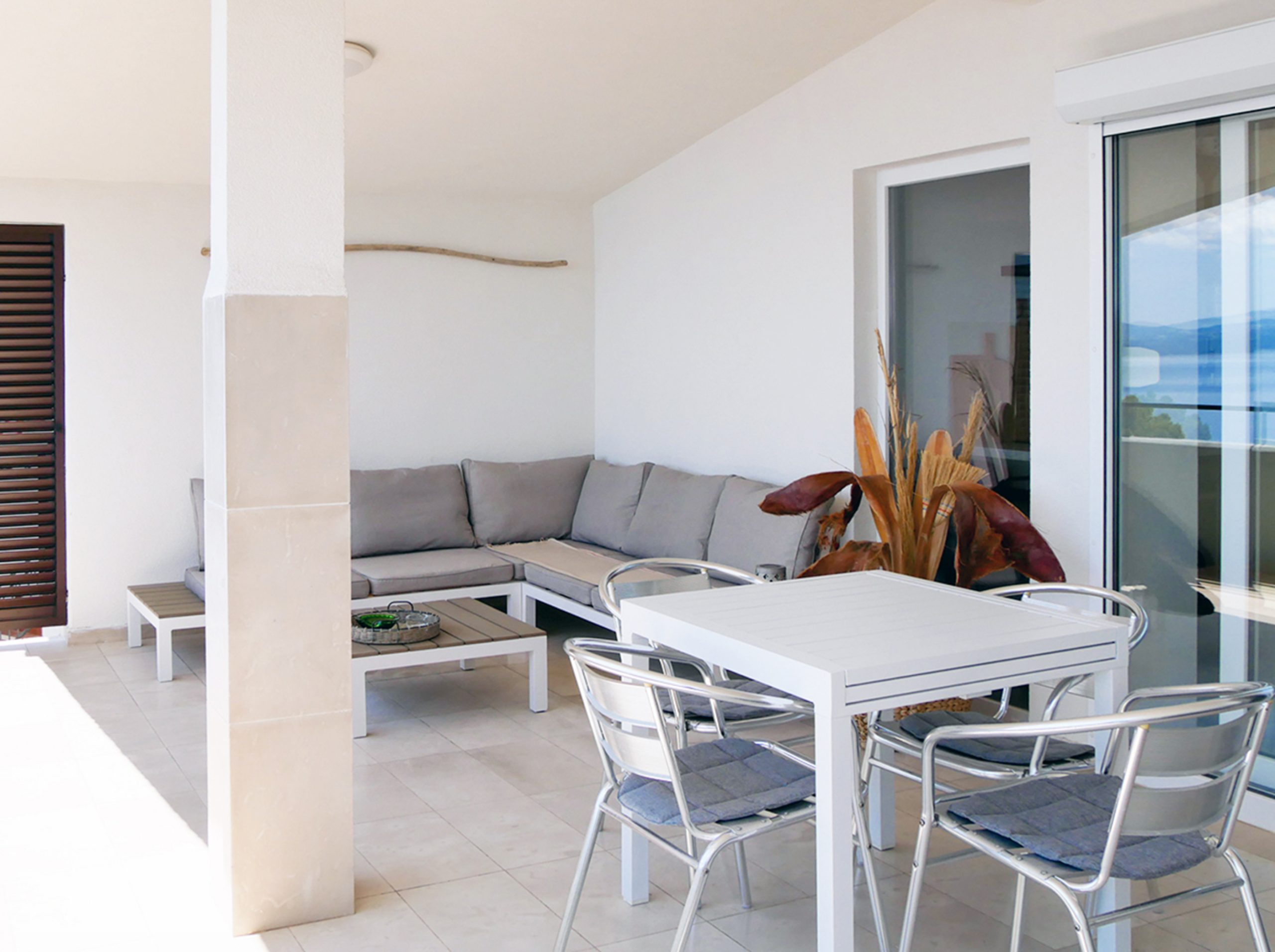 croatia-apartment3-terrasse-02